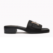 Μαύρο Μαύρο